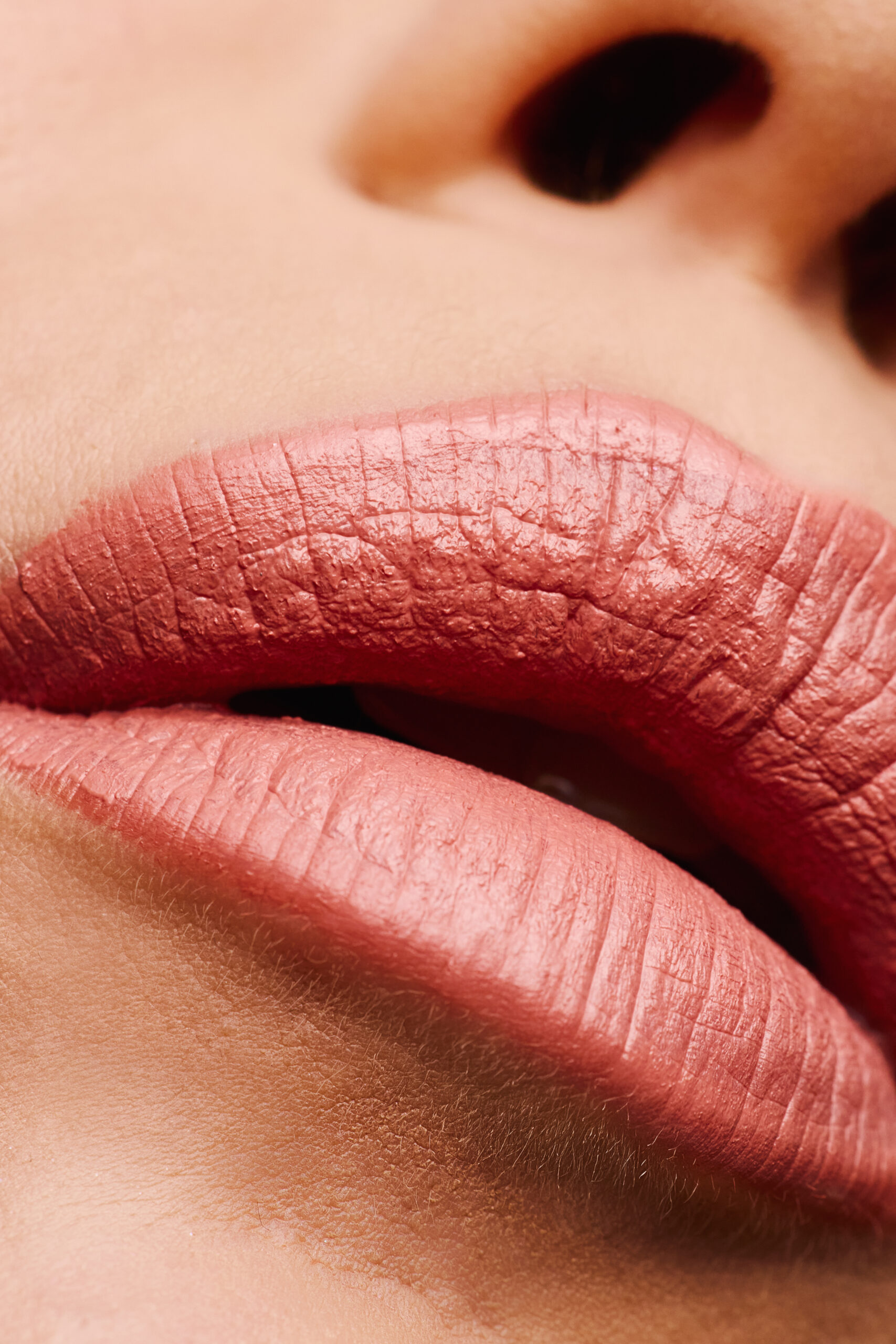 Lip to cheek Νο 2 Barely Nude – Κραγιόν και Ρουζ, 10ml